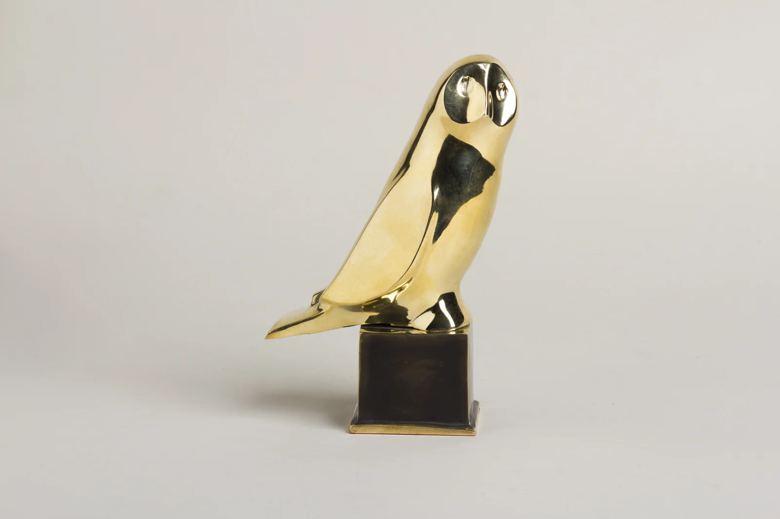 Owl — bronze sculpture by Veaceslav Jiglitski