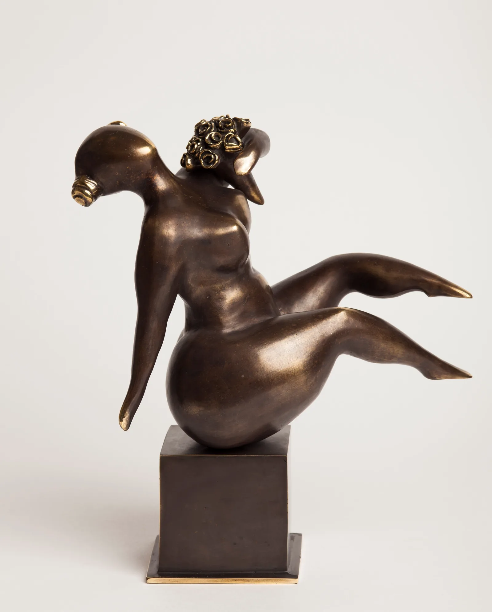 Spring — bronze sculpture by Veaceslav Jiglitski
