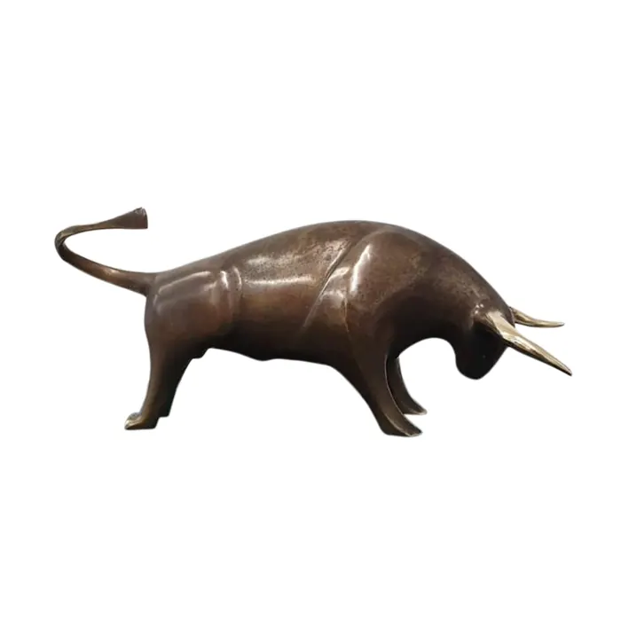 Bull II — bronze sculpture by Veaceslav Jiglitski