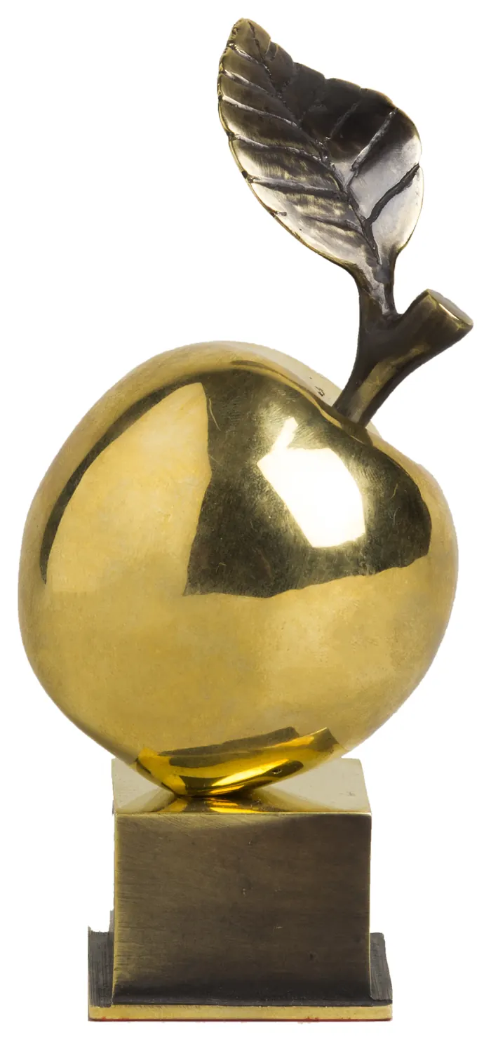 Apple — bronze sculpture by Veaceslav Jiglitski