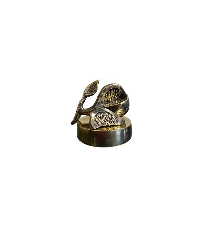 Fig — bronze sculpture by Veaceslav Jiglitski