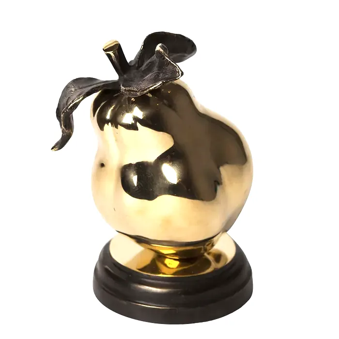 Quince — bronze sculpture by Veaceslav Jiglitski